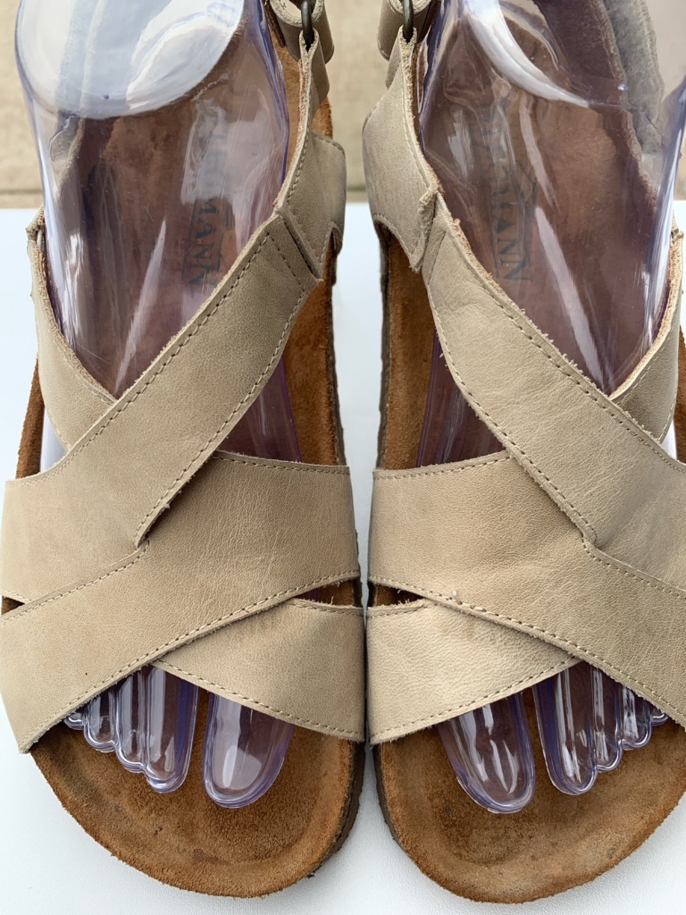 Stegmann Leather Crisscross Sandals Womens 9 Cork Foot bed Arch Support Comfort